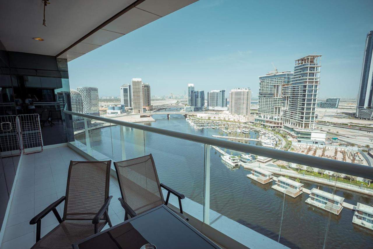 Oskena Vacation Homes-damac Maison Canal View Dubai