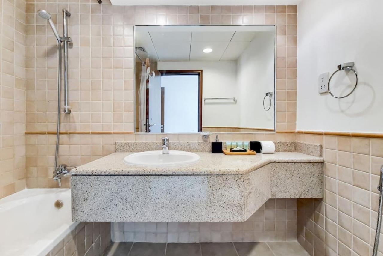 Holiday home Villa, Jumeirah Islands - Modest Four Bedroom Dubai