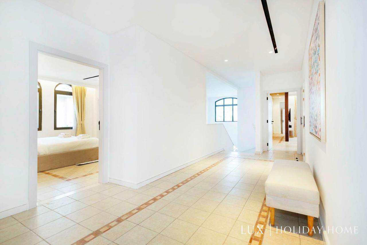 Lux The White Palm Dubai