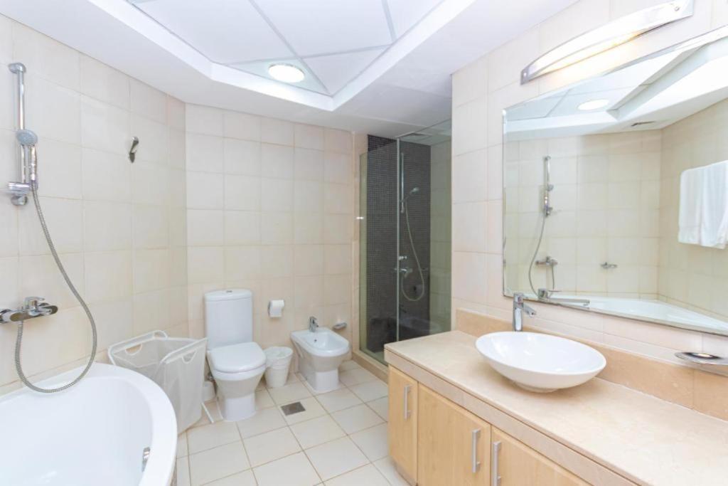 Apartment Spacious 3 Bed - Palm Jumeirah Dubai