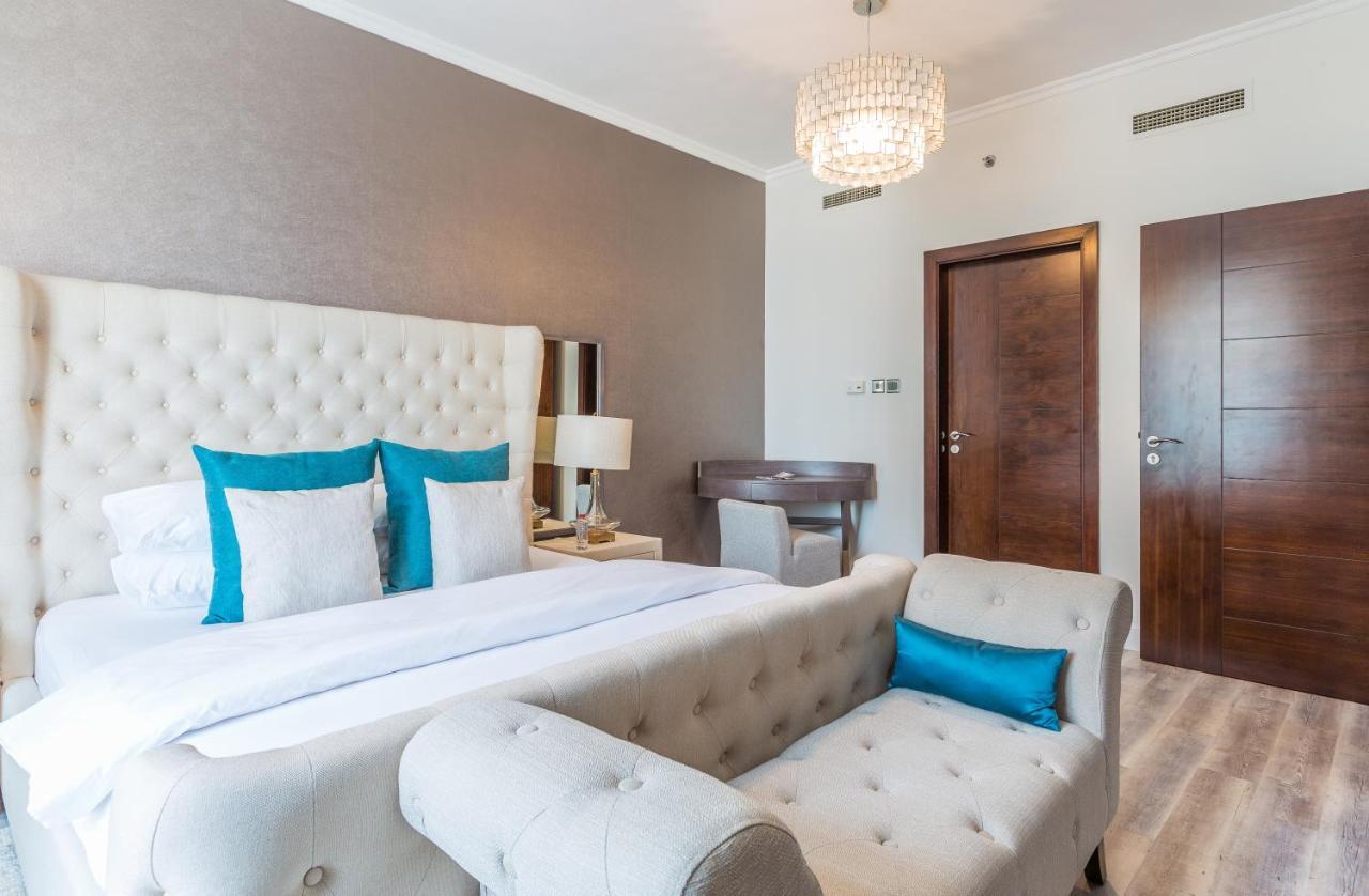 Boutique Living - Burj Views