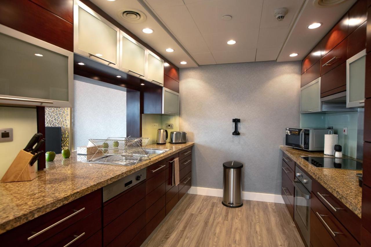 Boutique Living - Burj Views *