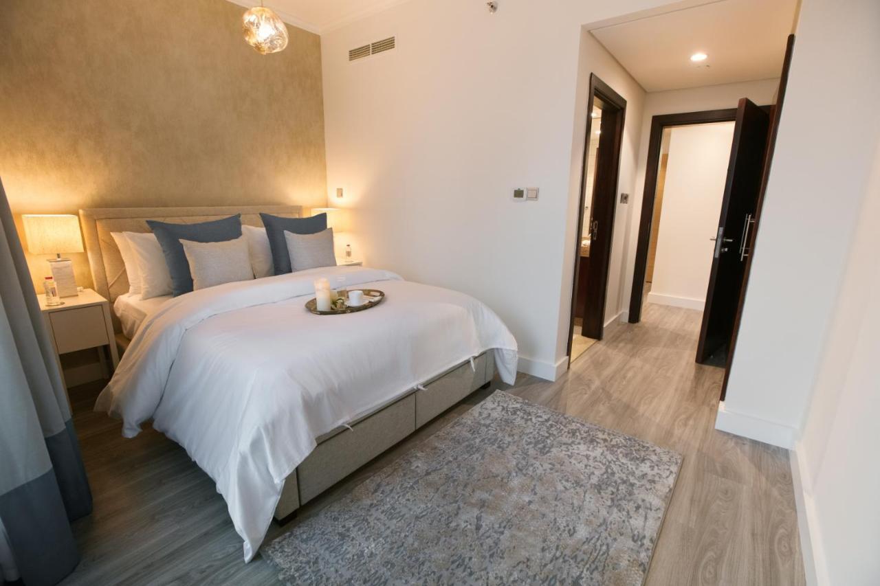 Boutique Living - Burj Views