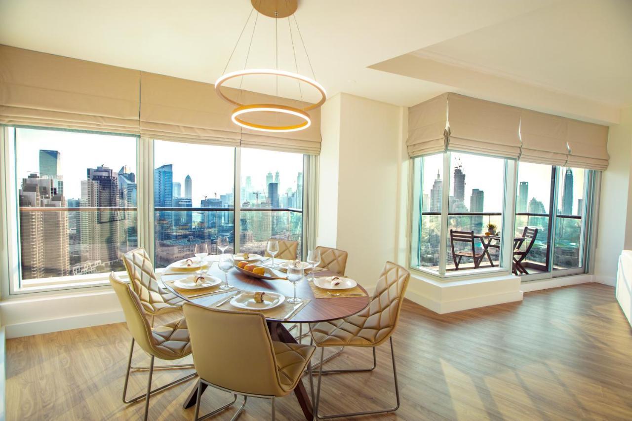 Boutique Living - Burj Views *