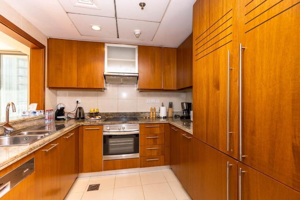 Luxury 3br In Downtown With Pool, Fitness, Patio *