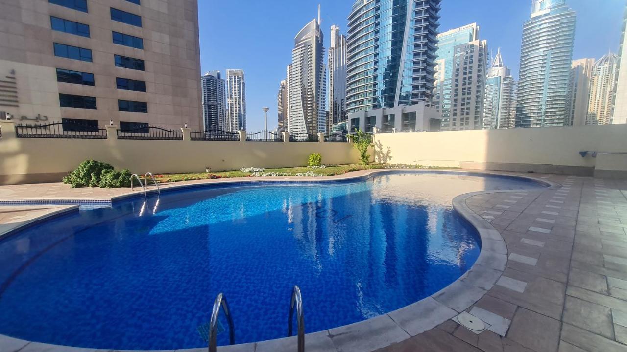 Apartment Yellow Studio Apart 308 In Marina Diamond One *