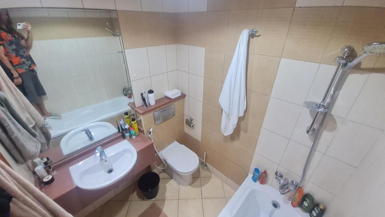 Apartment Yellow Studio Apart 308 In Marina Diamond One *