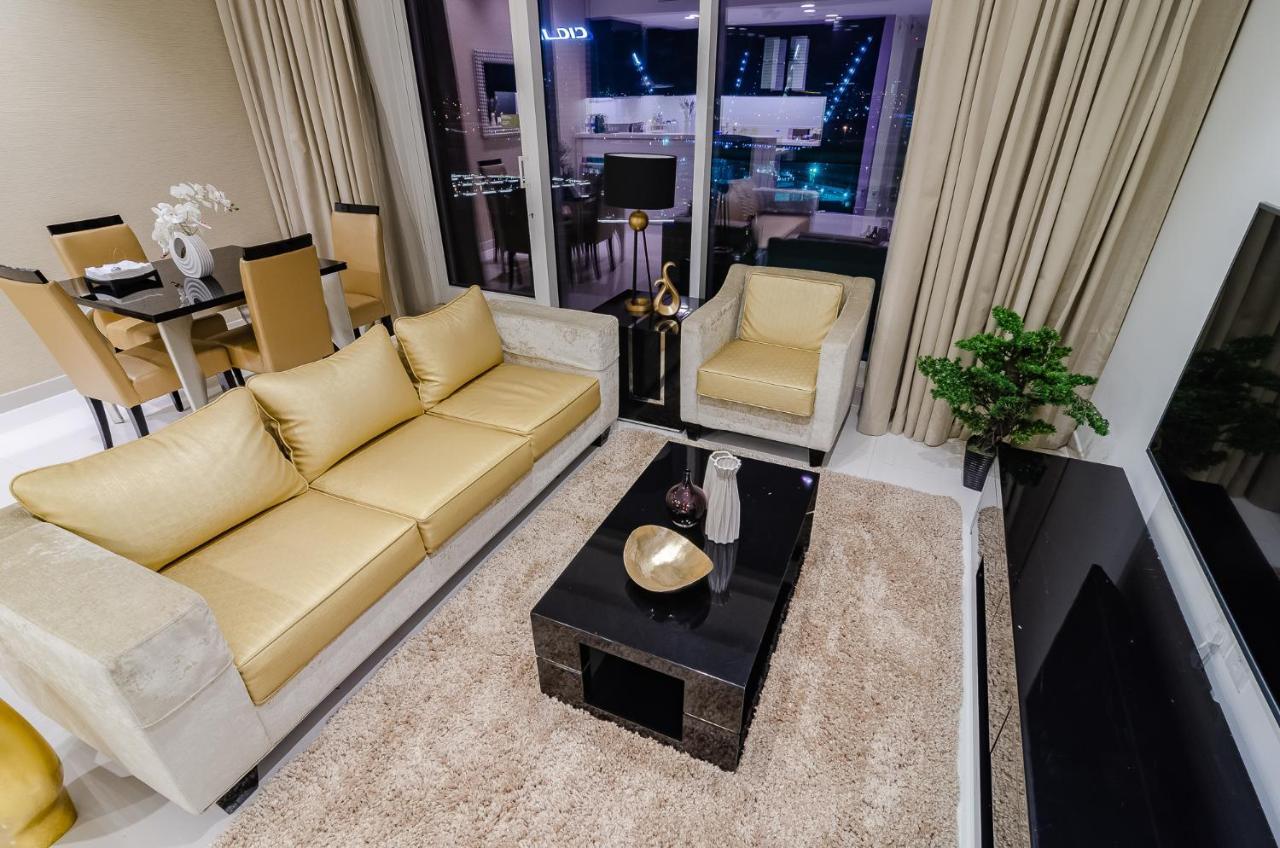 Oskena Vacation Homes-damac Maison Canal View Apartment Dubai