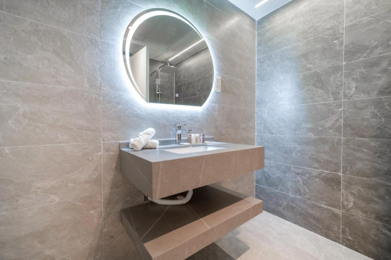 Luxury 5 Mins From The Palm Apartment Dubai
