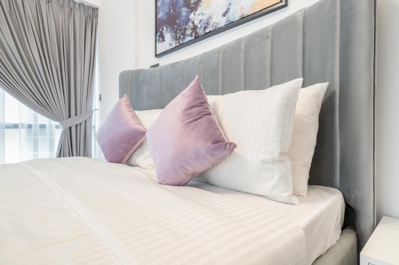Luxury 5 Mins From The Palm Apartment Dubai