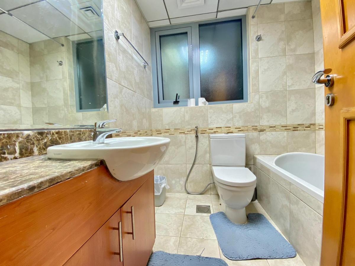 Apartment Marina 2 Bedroom Hall With Beautiful View