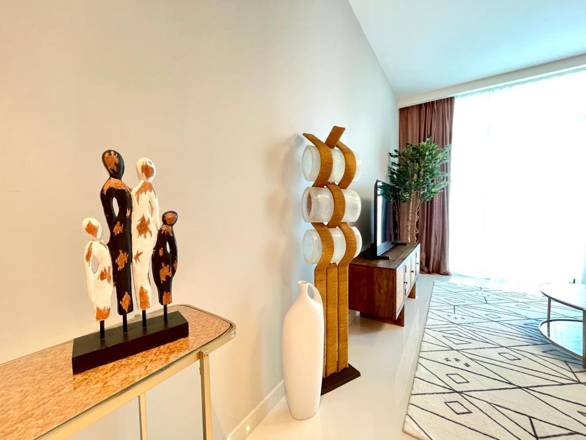 Dar Vacation - Luxury White & Badge 1bdr Palm View Apartment *