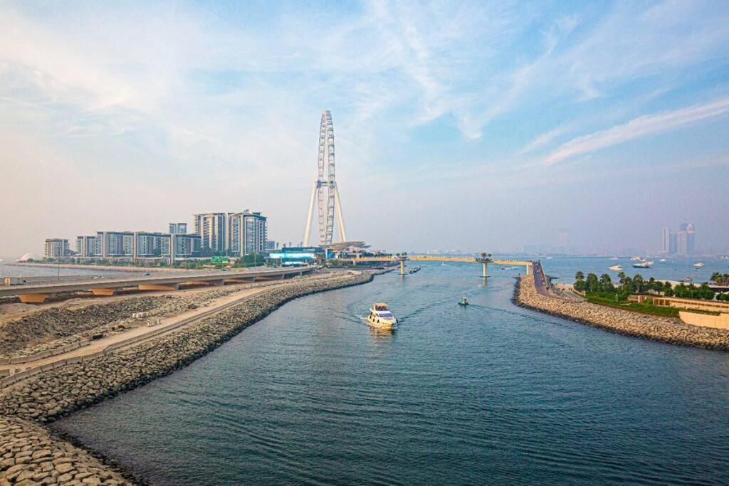 Apartment Stylish 1 Bedroom In 5242 By Ofex Dubai