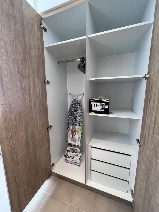 Exquisite 2bdr Apartment, Park Ridge Executive Residences, Hills Apartment