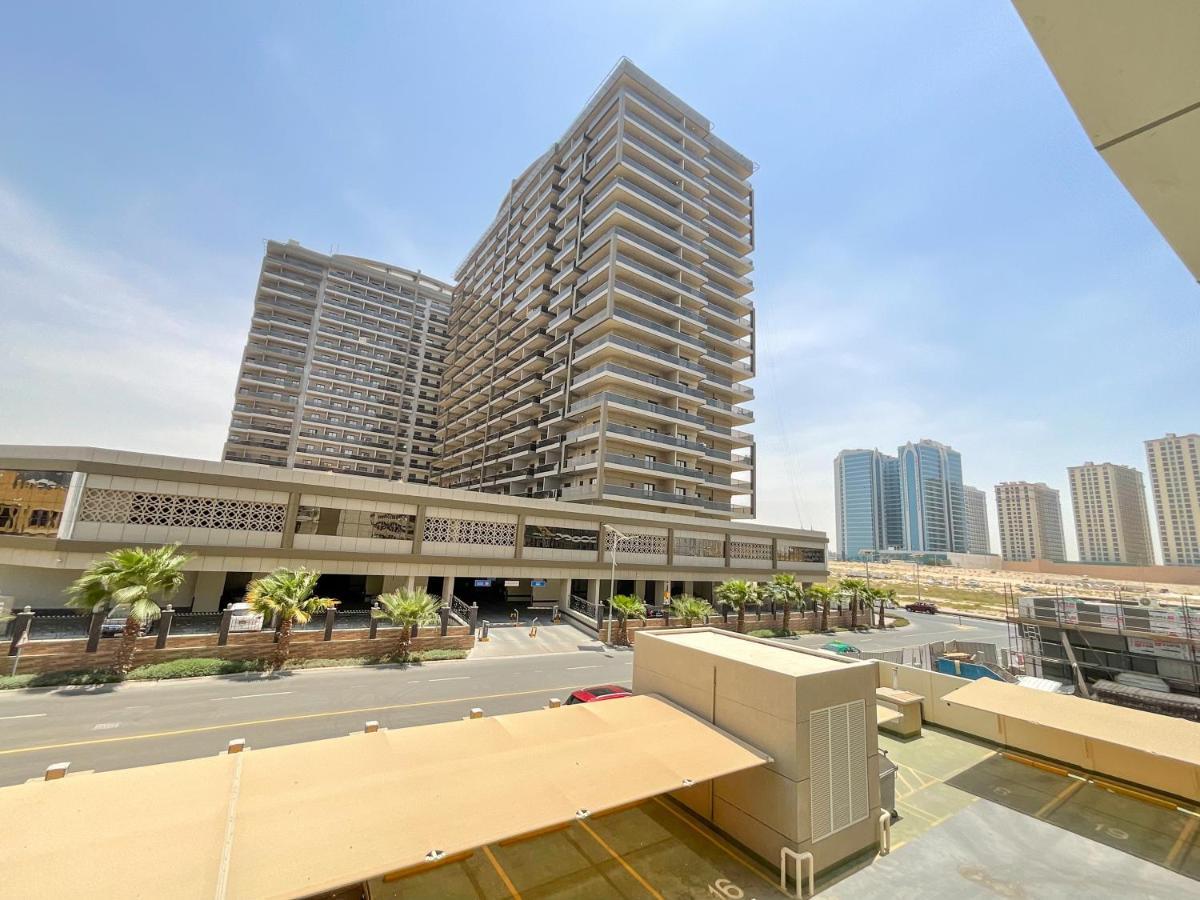 Welhome - Amidst Golf Courses, Perfect For Sports Lovers * Dubai