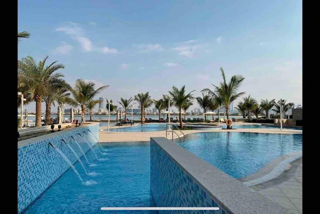 Apartment Balqis Residense Palm Jumeirah,pool, Beach, Floor, Full Sea View, Restaurants Dubai