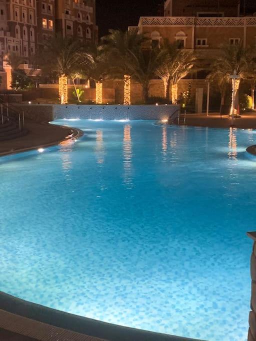 Balqis Residense Palm Jumeirah,pool, Beach, Floor, Full Sea View, Restaurants