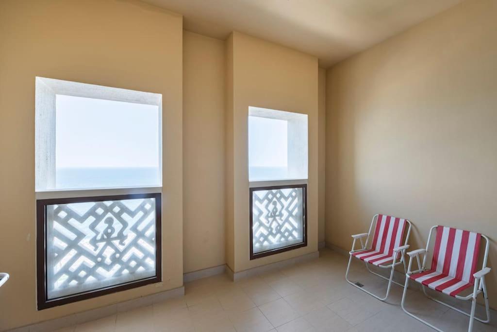 Apartment Balqis Residense Palm Jumeirah,pool, Beach, Floor, Full Sea View, Restaurants Dubai