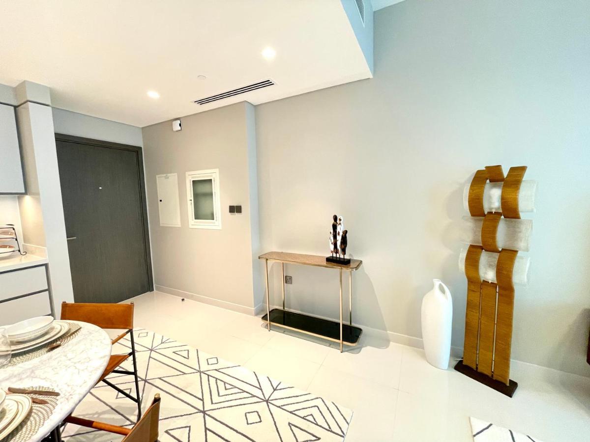 Apartment Dar Vacation - Luxury White & Badge 1bdr Palm View *
