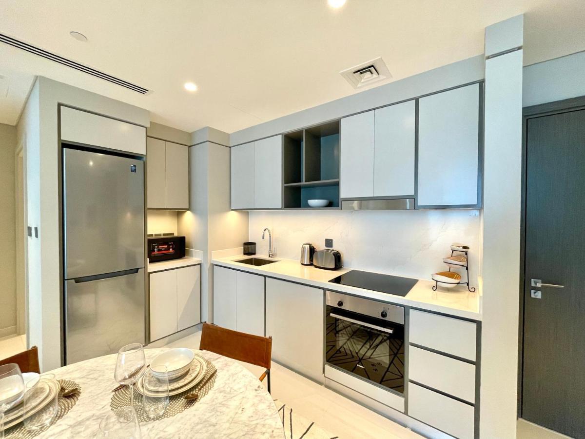 Apartment Dar Vacation - Luxury White & Badge 1bdr Palm View *