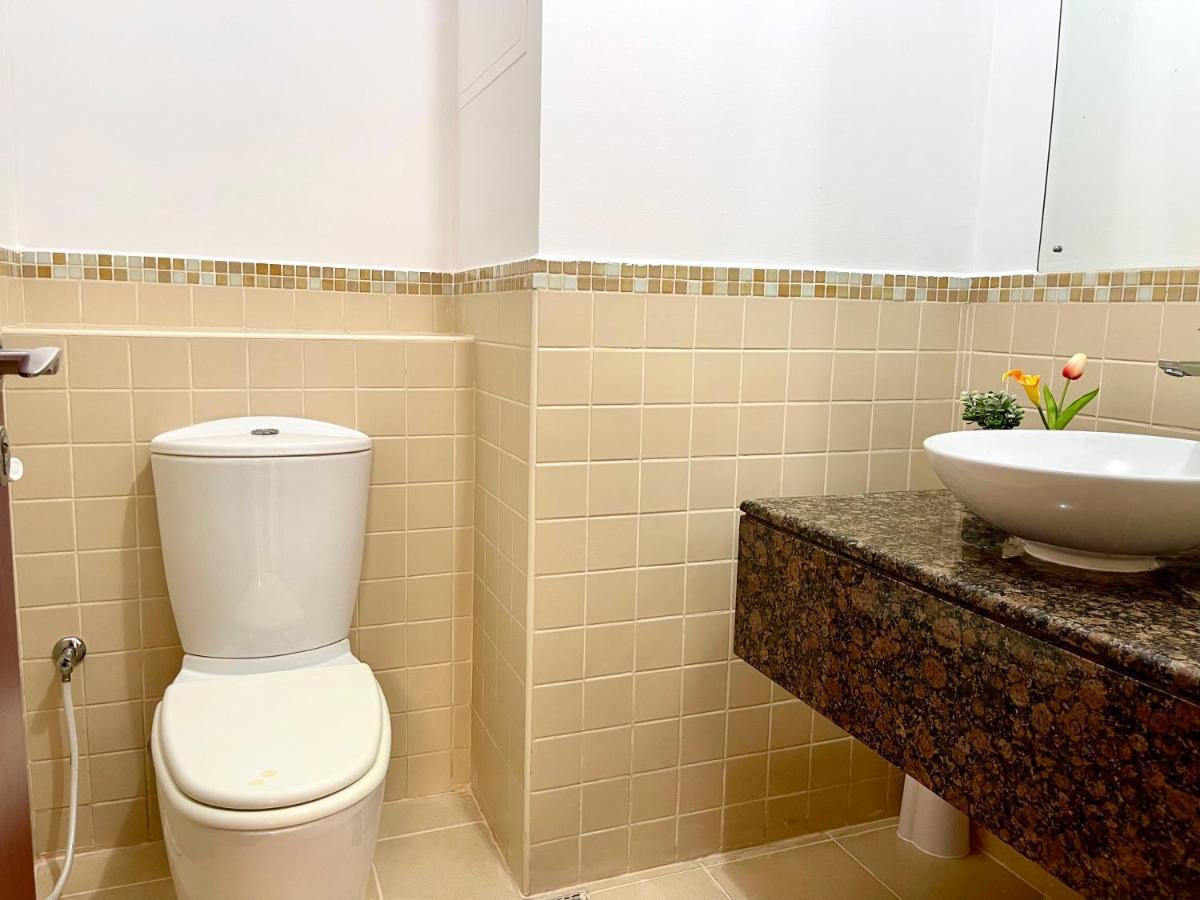 Leen Homes-jbr -spacious 4 Bedroom Guest house *