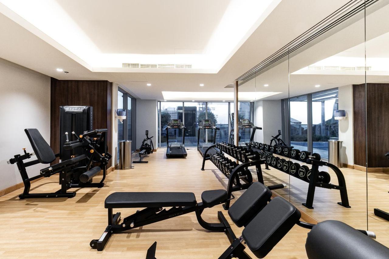 Simply Comfort In J One Tower Apartment *