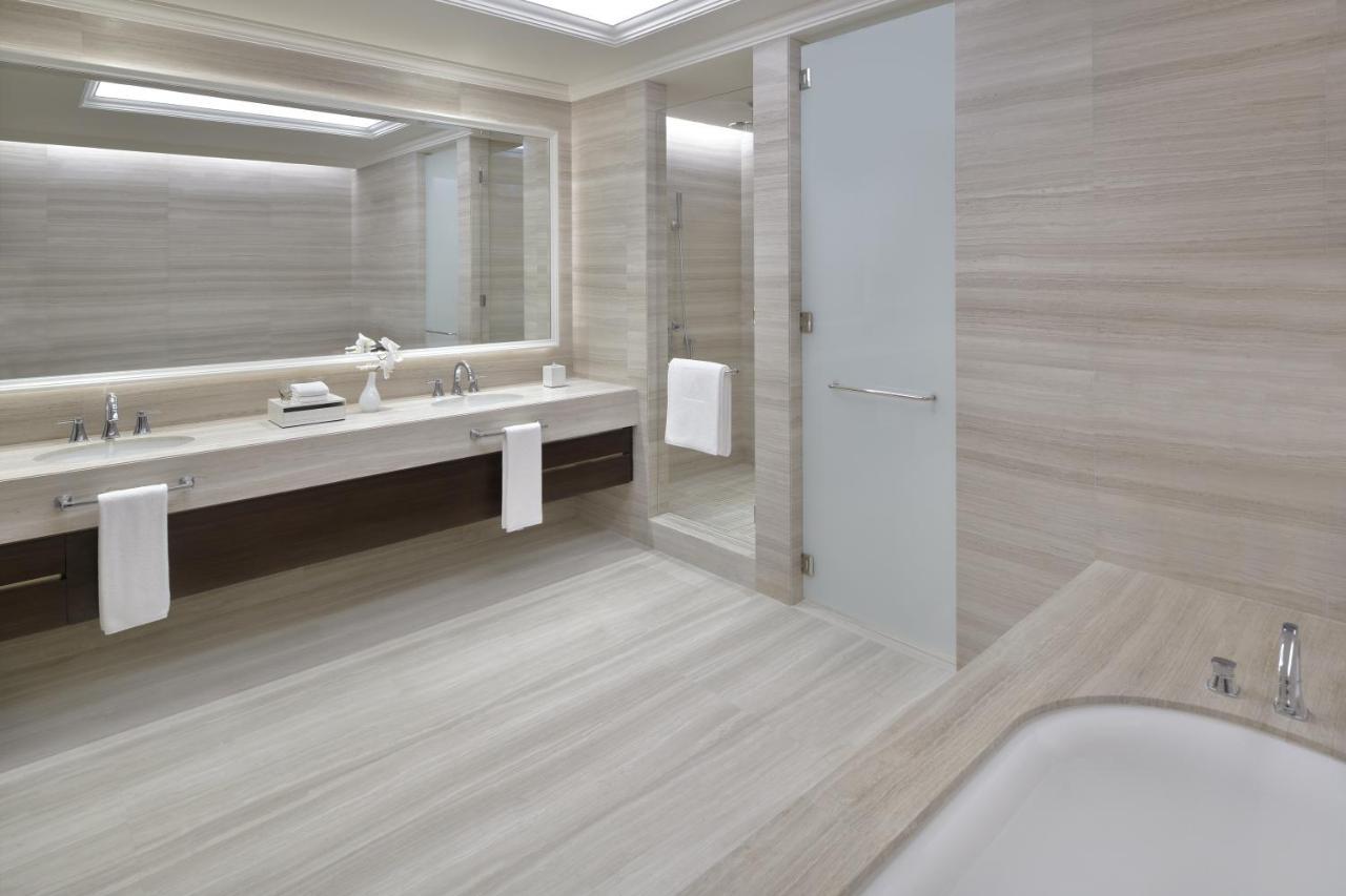 Address Mall Hotel Dubai