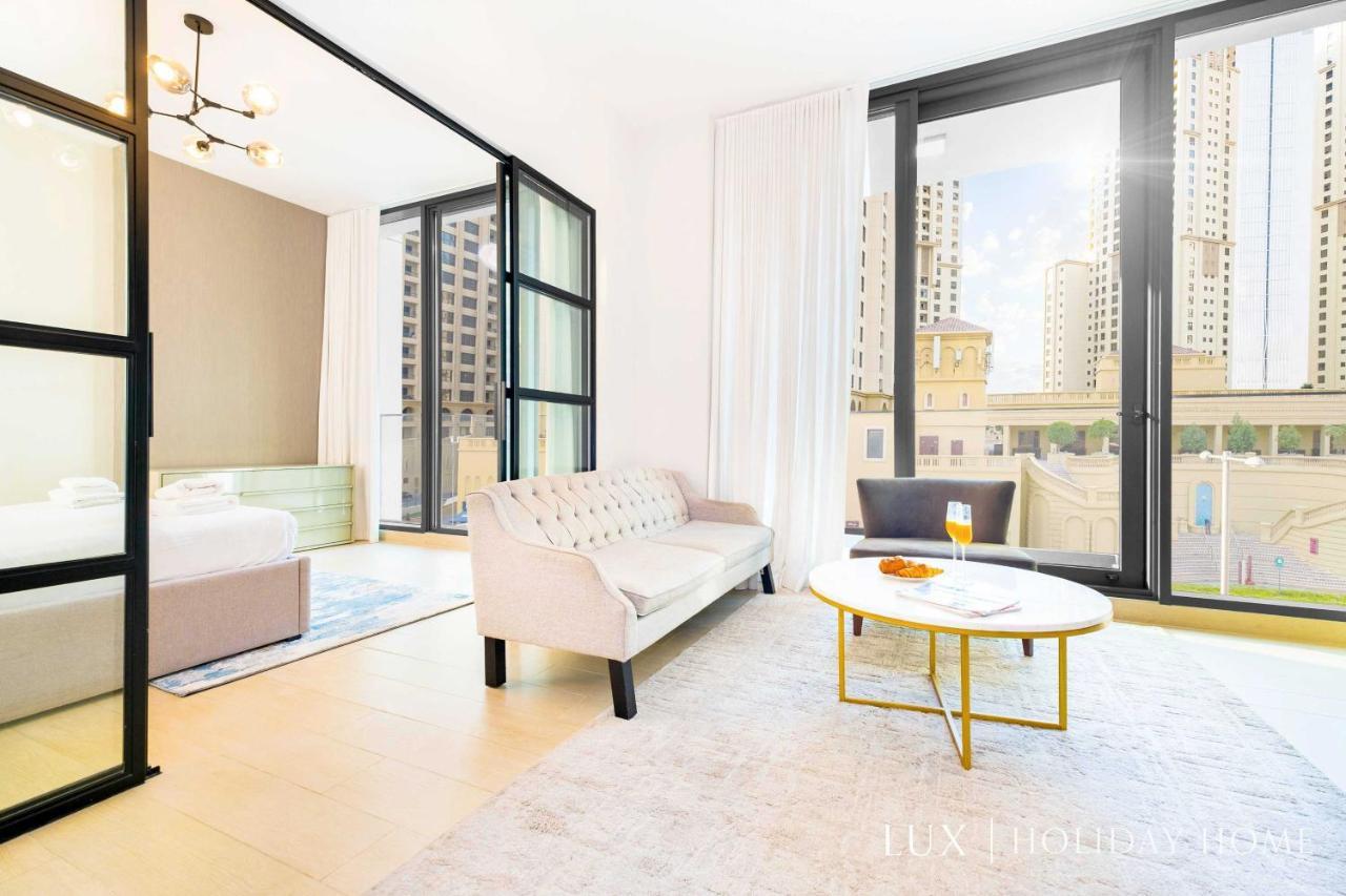 Lux - Contemporary In The Marina Apartment