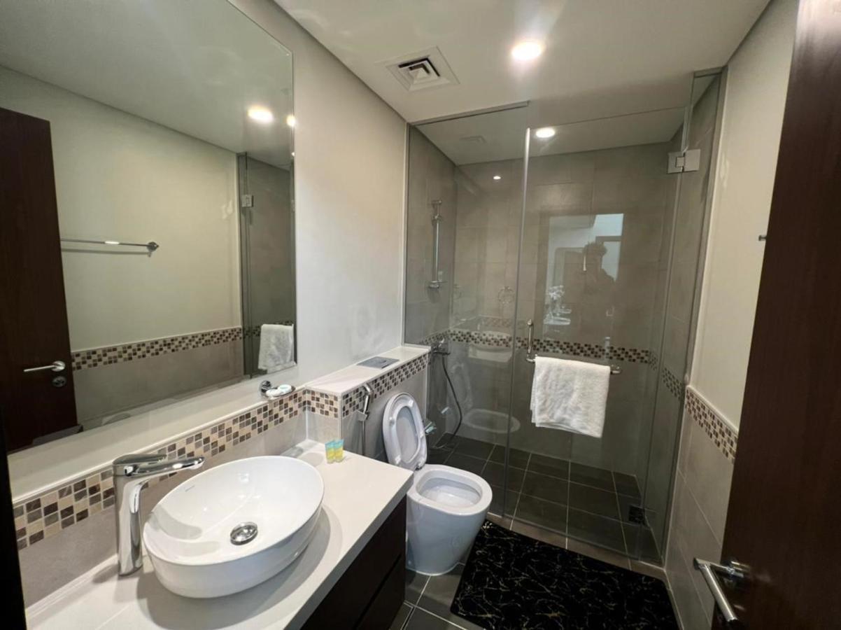 Apartment Luxury 2 Bedroom With Burj Khalifa View *