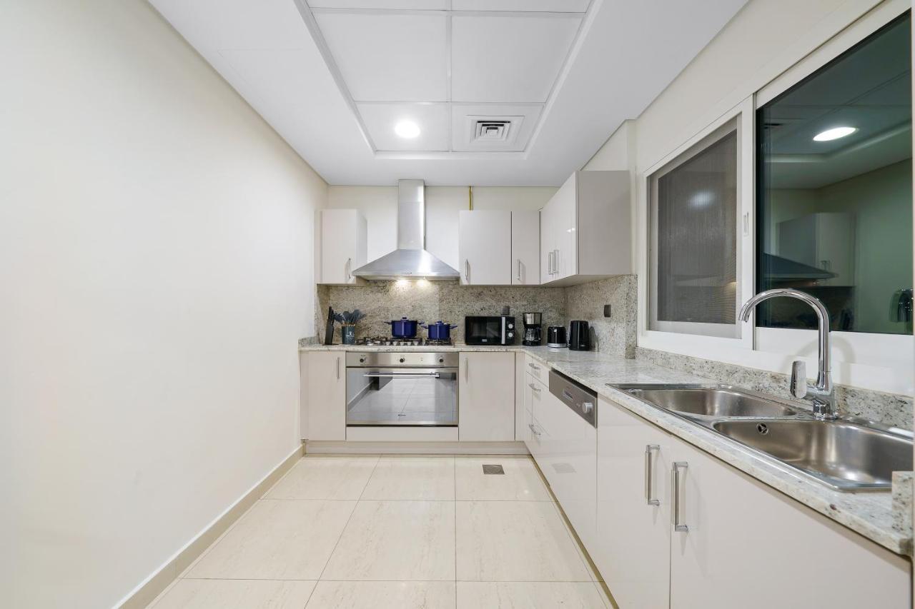 Apartment Bright & Vibrant 2br+kids 7min To Mall Dubai