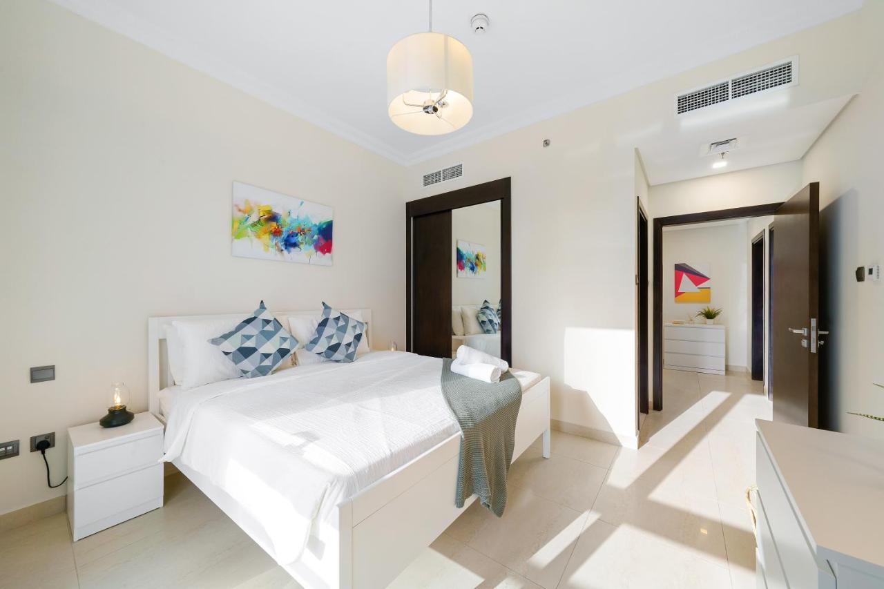 Bright & Vibrant 2br+kids 7min To Mall Apartment *
