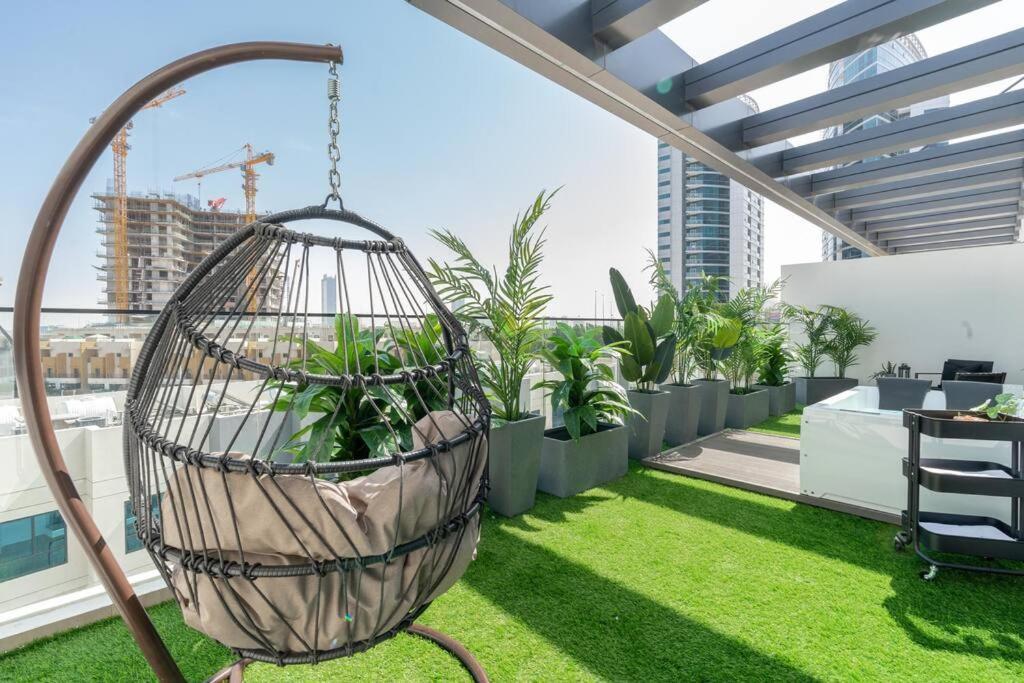 Unique Apt With Private Jacuzzi In *
