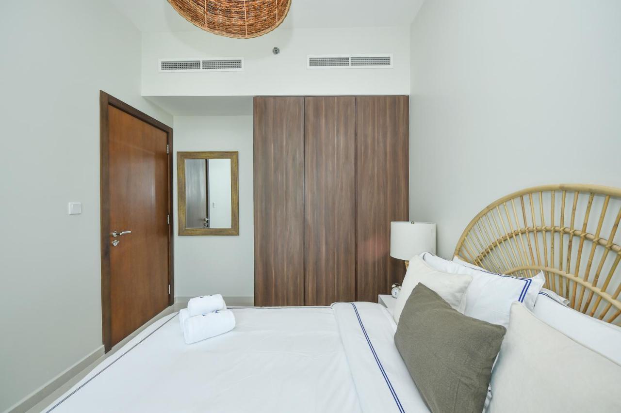 Apartment Brand New Reva 1 Bedrooms Apts - Business Bay *