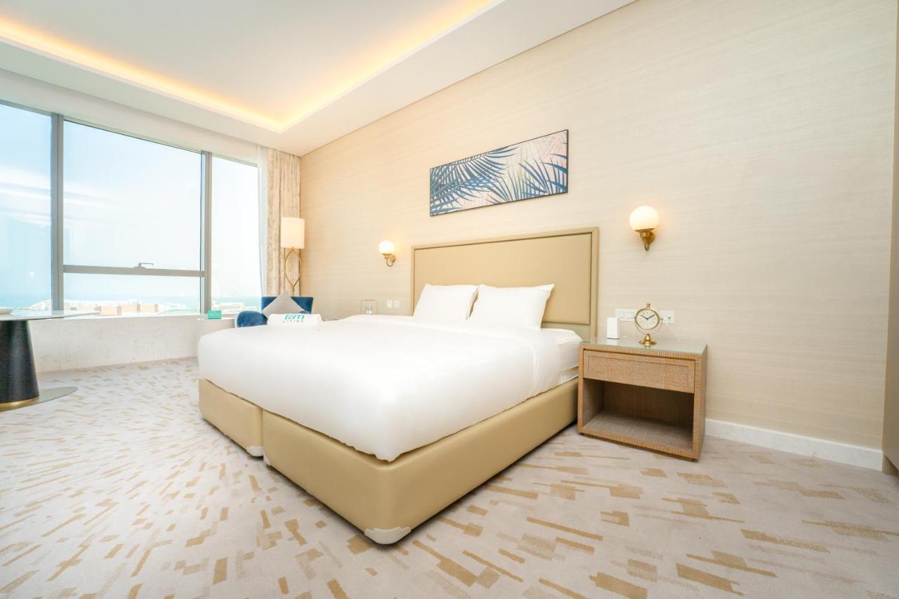Fam Living - Palm Tower - Palm Jumeirah - Panoramic Apartment *