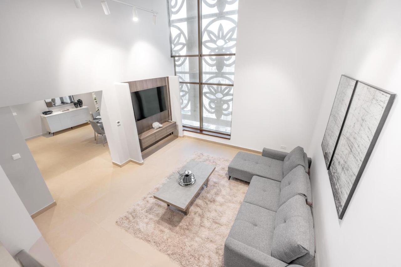 Ultra Luxury Jbr Duplex Penthouse - Free 5 Star Access * Dubai