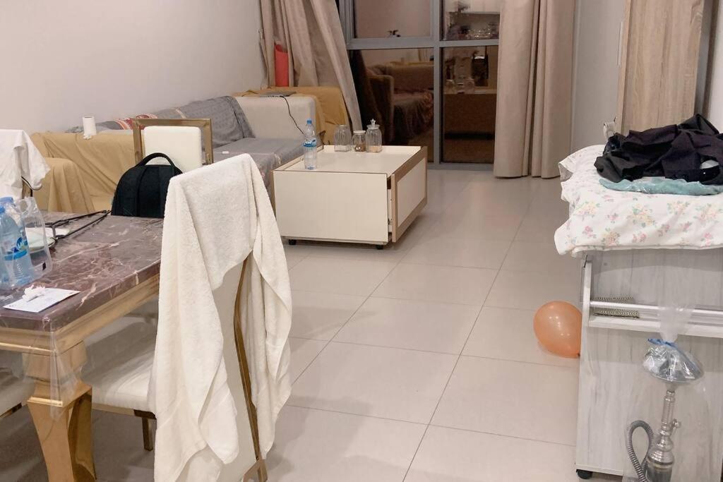 Apartment Mankhool Bur One Bed Furnished With Pool And Gym In Manazil Brand New Building Dubai