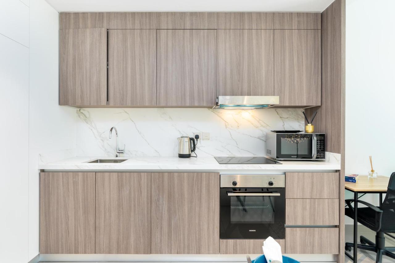 Vacay Lettings - Private Access -emaar Beachfront Apartment