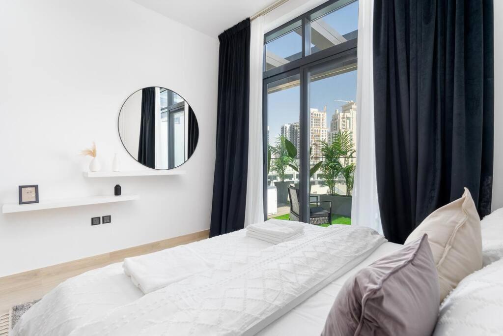Unique Apt With Private Jacuzzi In