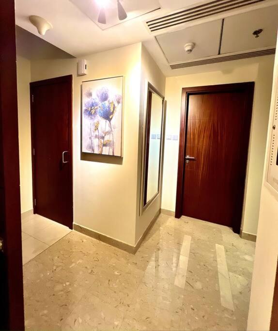 Apartment In Downtown Dubai, 3min Walk To Burj Khalifa & Mall *