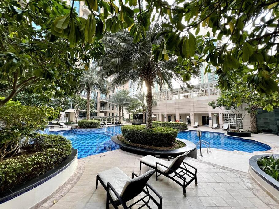 In Downtown Dubai, 3min Walk To Burj Khalifa & Mall Apartment *