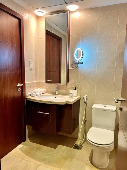 In Downtown Dubai, 3min Walk To Burj Khalifa & Mall Apartment *