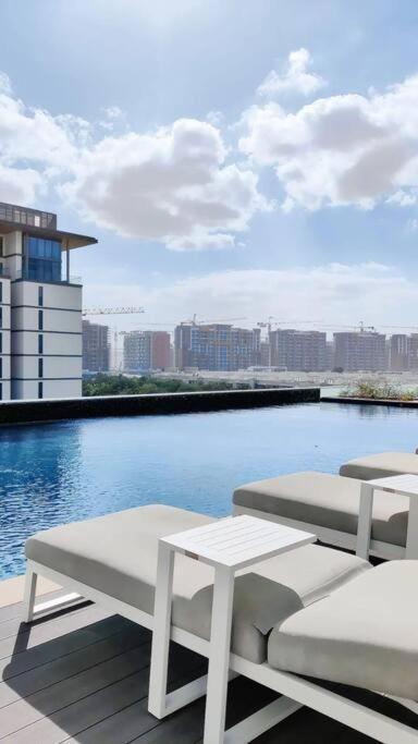1 Bed In Sobha Hartland Hosted By Desert *