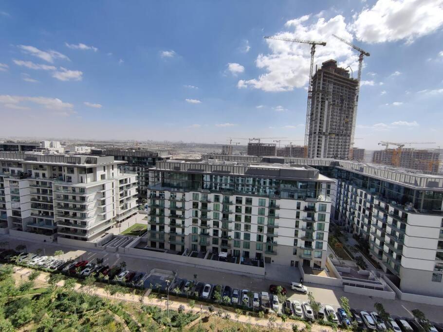 1 Bed In Sobha Hartland Hosted By Desert Apartment Dubai