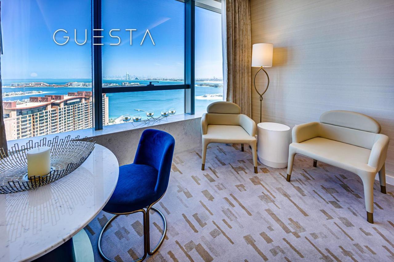 The Palm Tower, Nakheel Mall, Palm Jumeirah