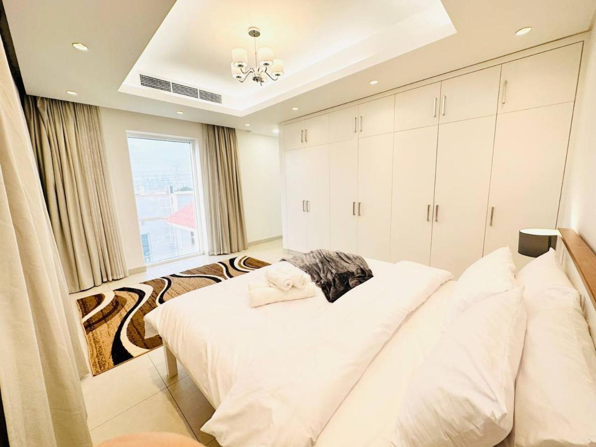 Villa Vip 5 Bedroom Private Pool Lift Luxury Dubai