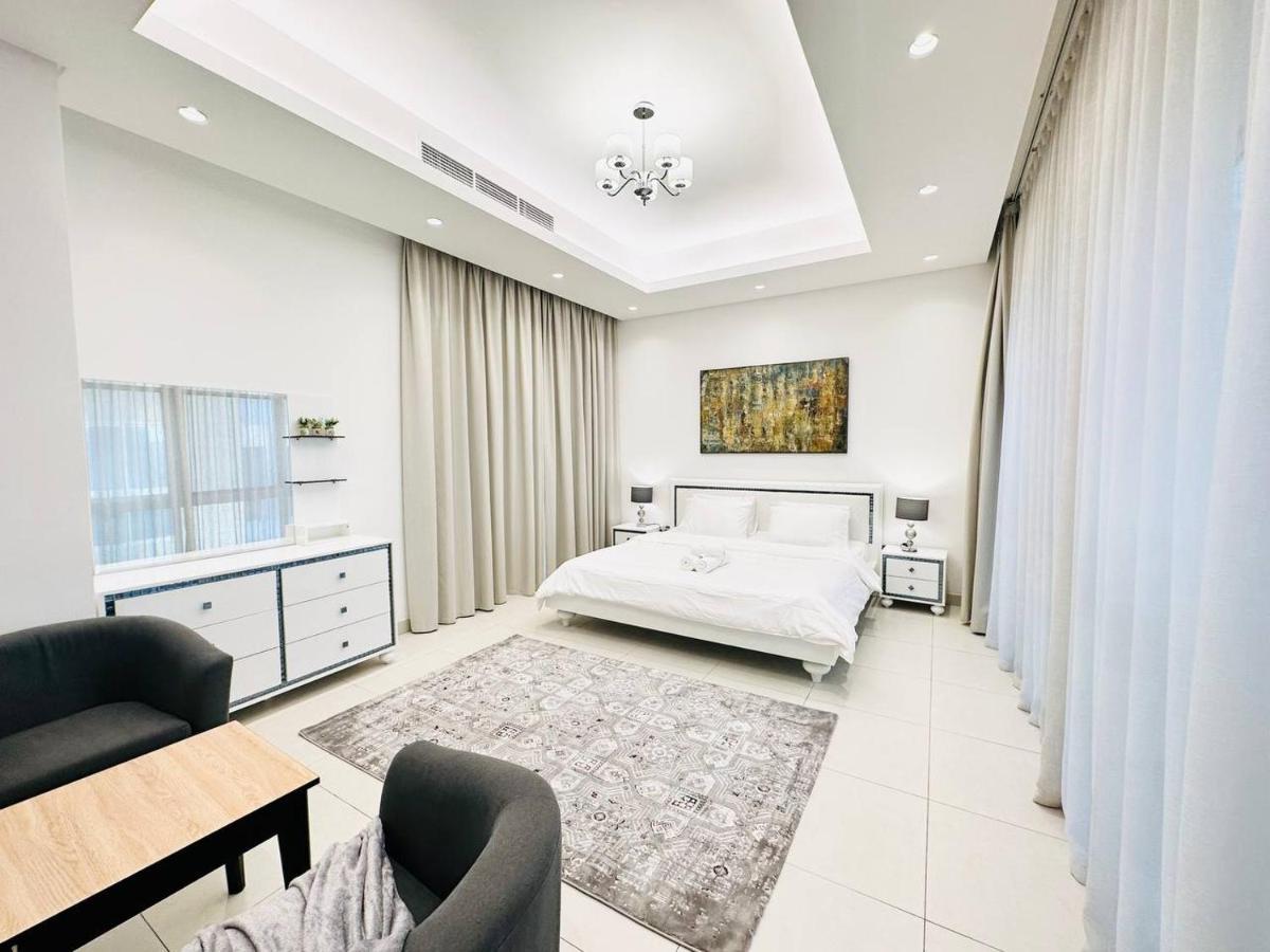 Vip 5 Bedroom Private Pool Lift Luxury Villa Dubai