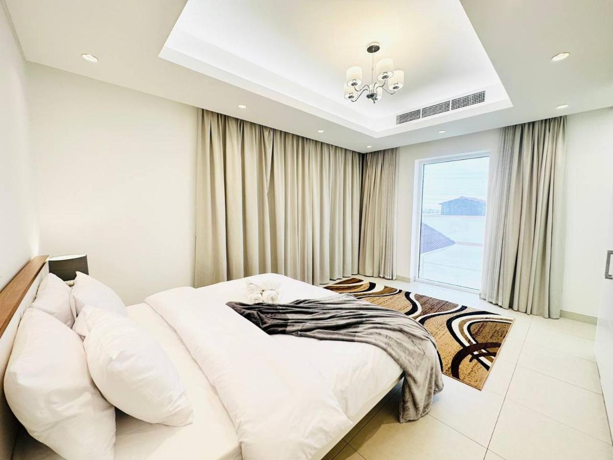 Vip 5 Bedroom Private Pool Lift Luxury Villa Dubai