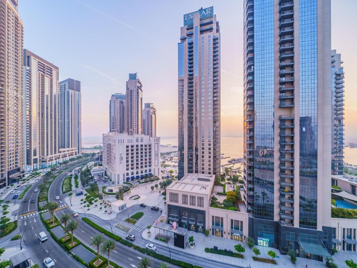 Incredible Waterfront With Panoramic Views