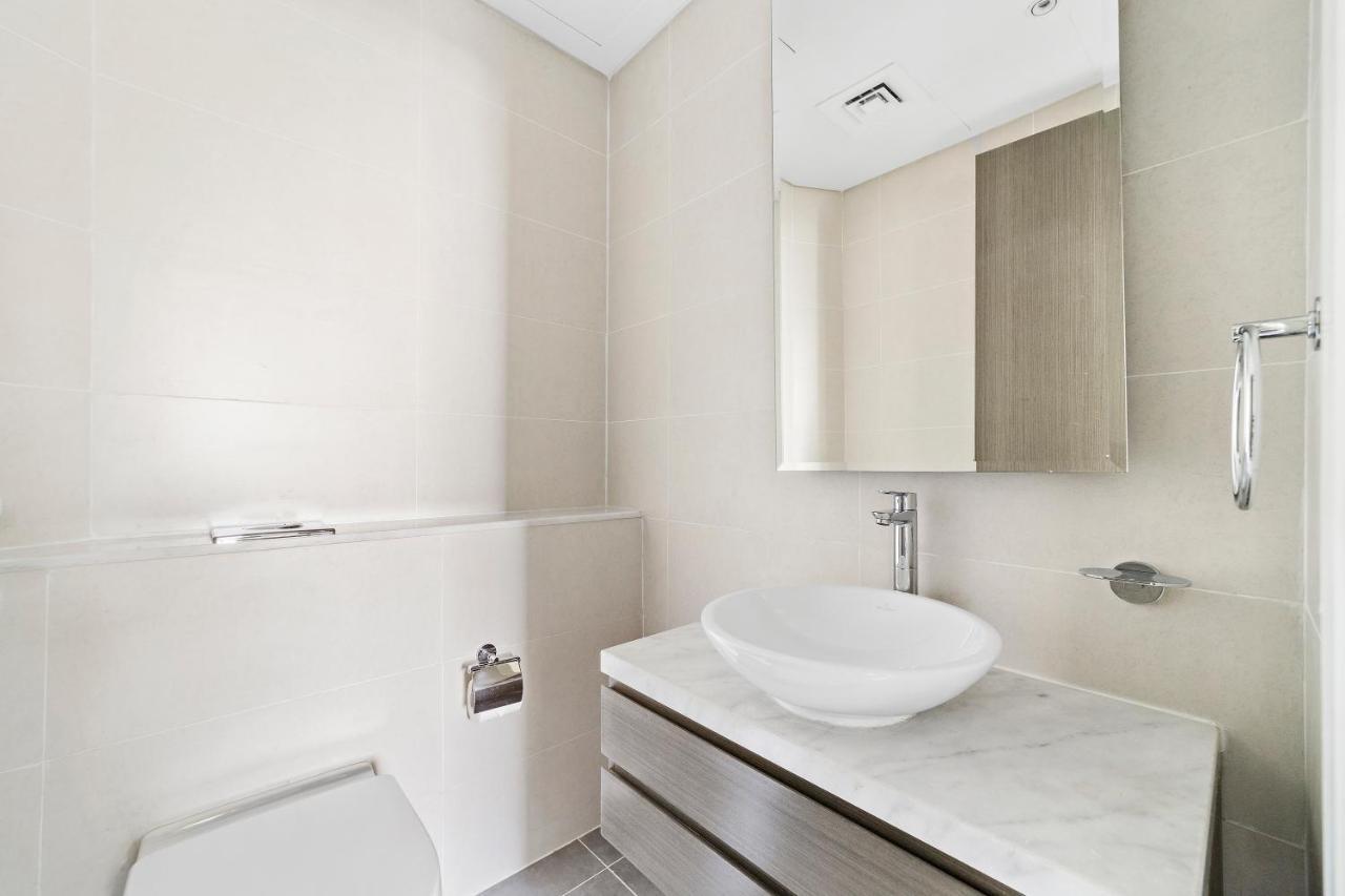 Elegant 1br - Spacious & Luxury - Canal View *