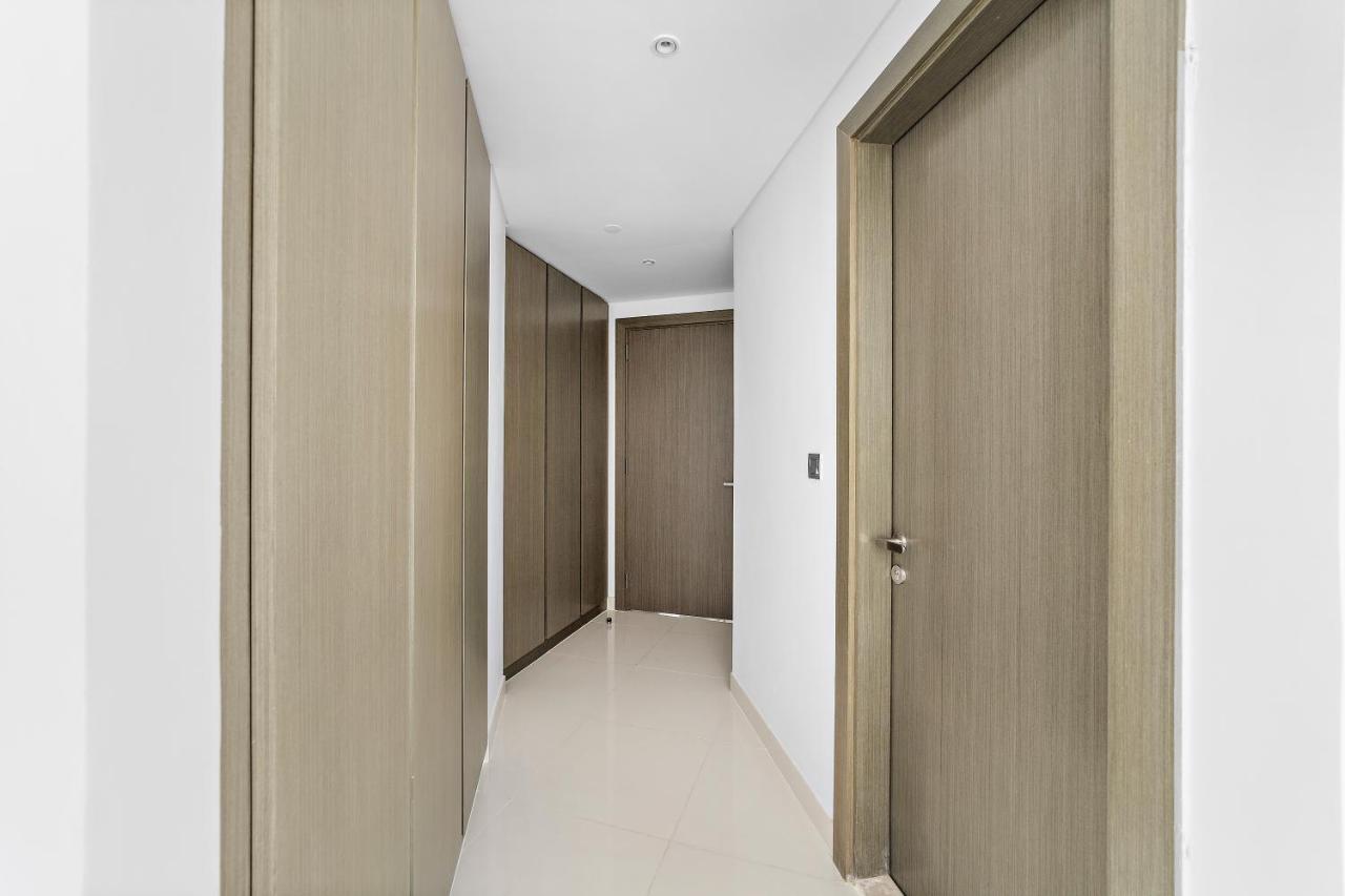 Elegant 1br - Spacious & Luxury - Canal View Apartment